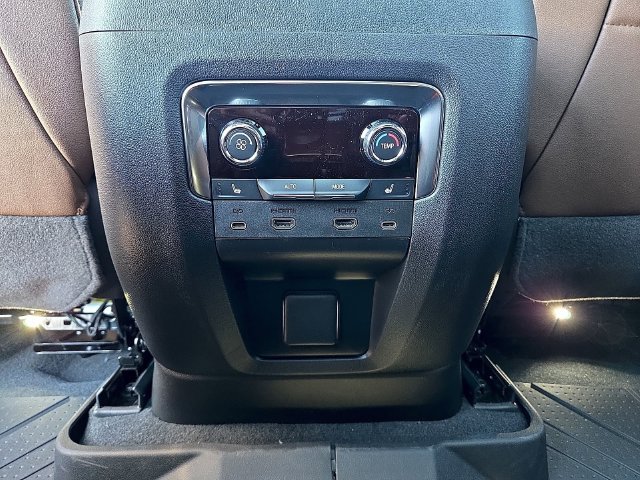 New 2027 Chevrolet Tahoe High Country AWD/4WD image 17
