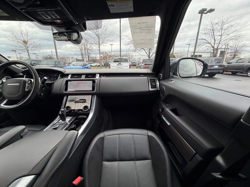 Used 2022 Land Rover Range Rover Sport HST image 20