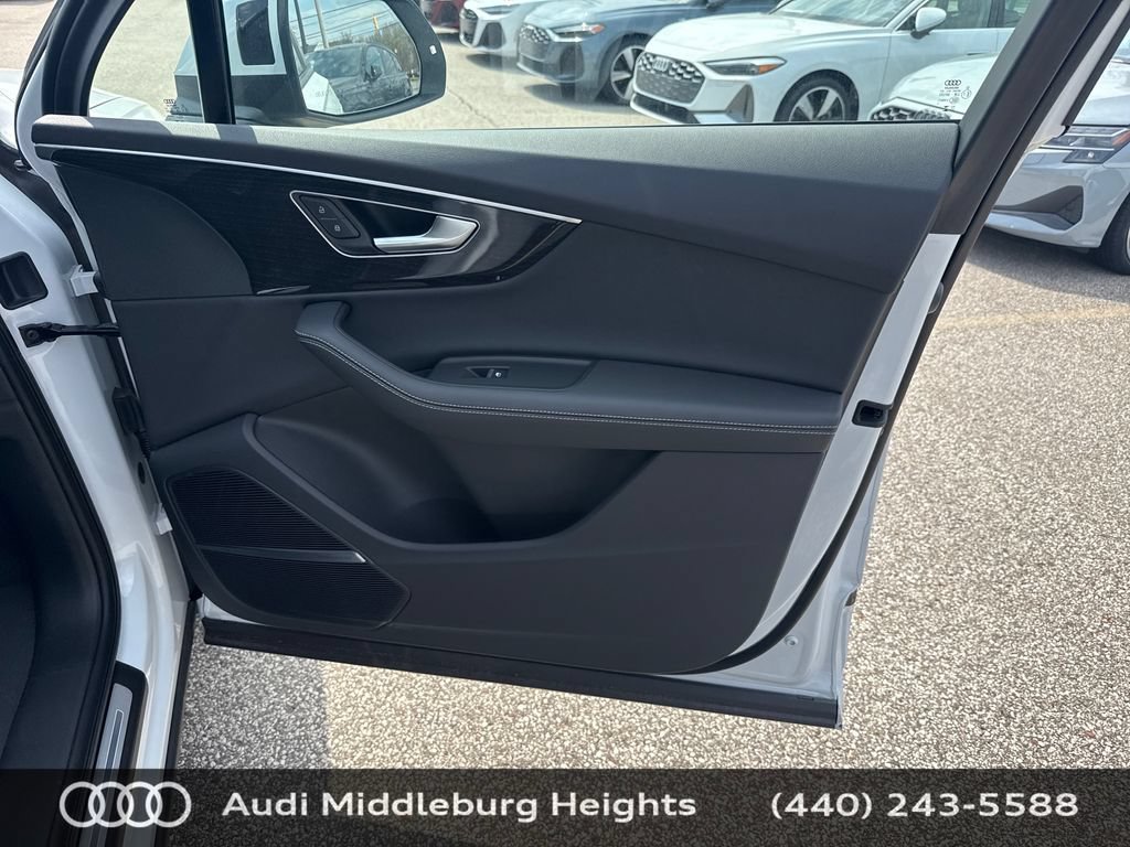 New 2026 Audi Q7 3.0T Premium Plus AWD/4WD image 17