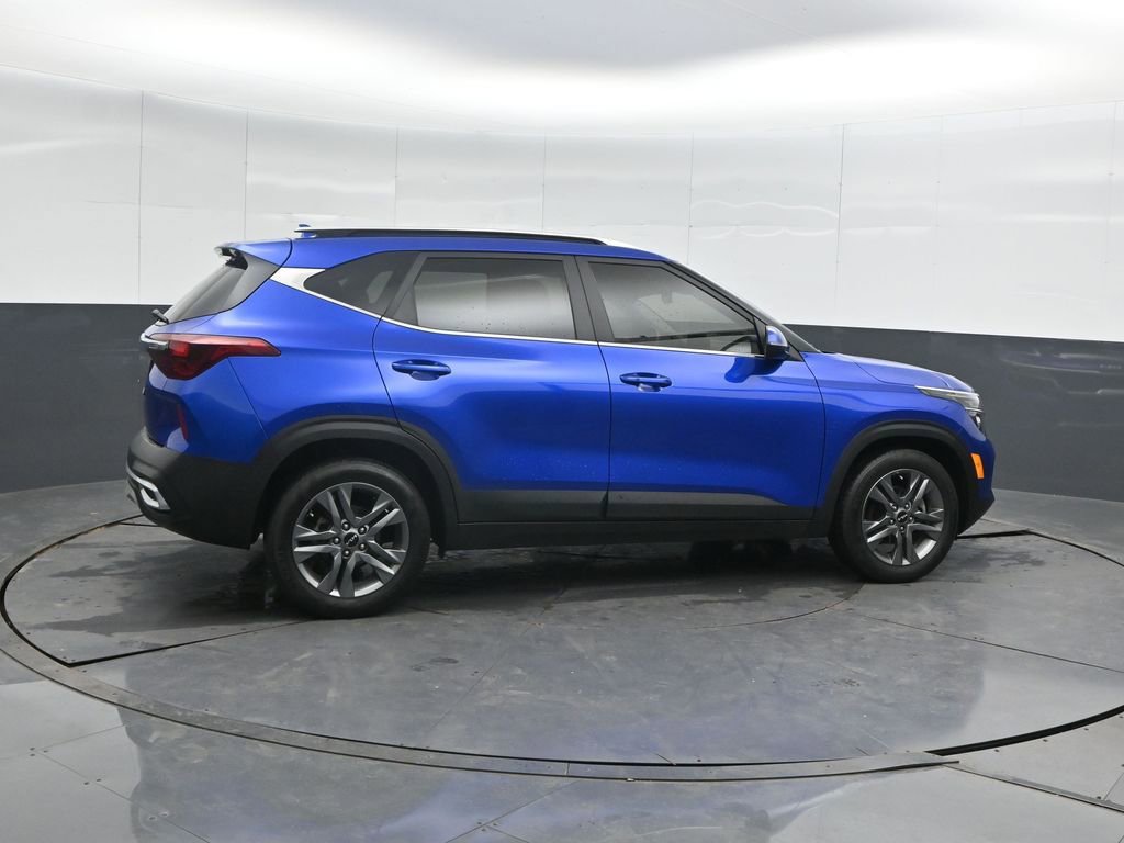 Used 2023 Kia Seltos S w/ Navigation Package image 3