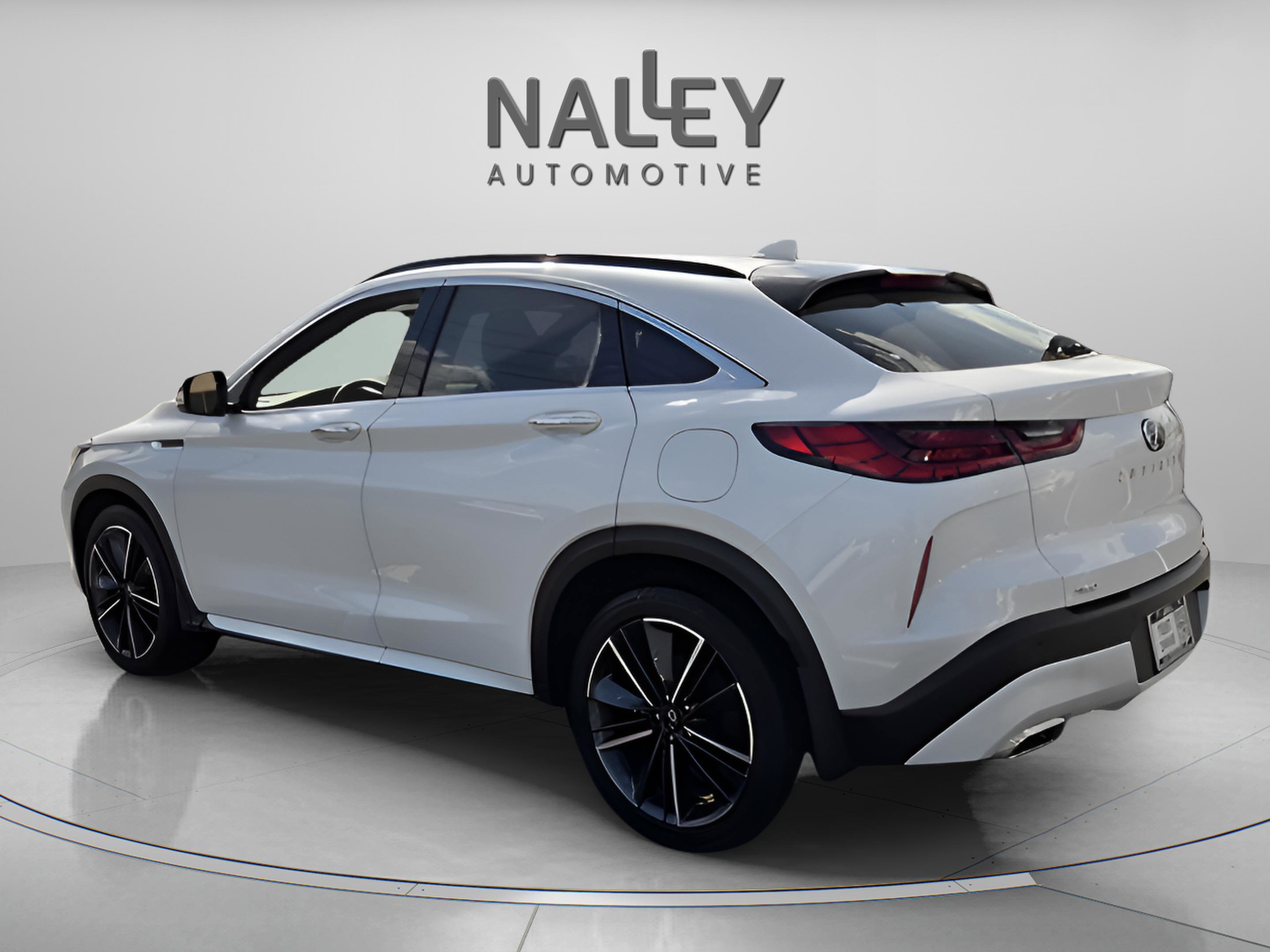 Certified 2025 INFINITI QX55 Luxe w/ Cargo Package image 3