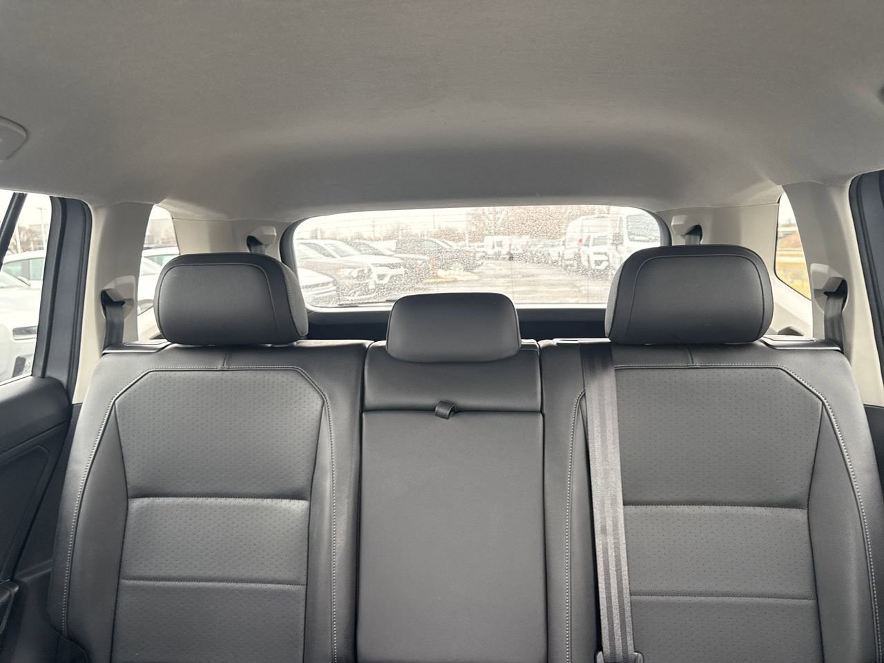 Used 2020 Volkswagen Tiguan SE image 23