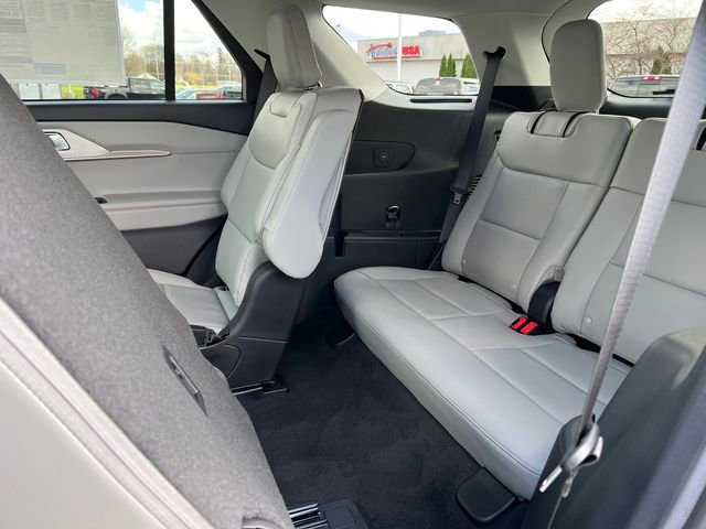 New 2026 Ford Explorer Active image 6