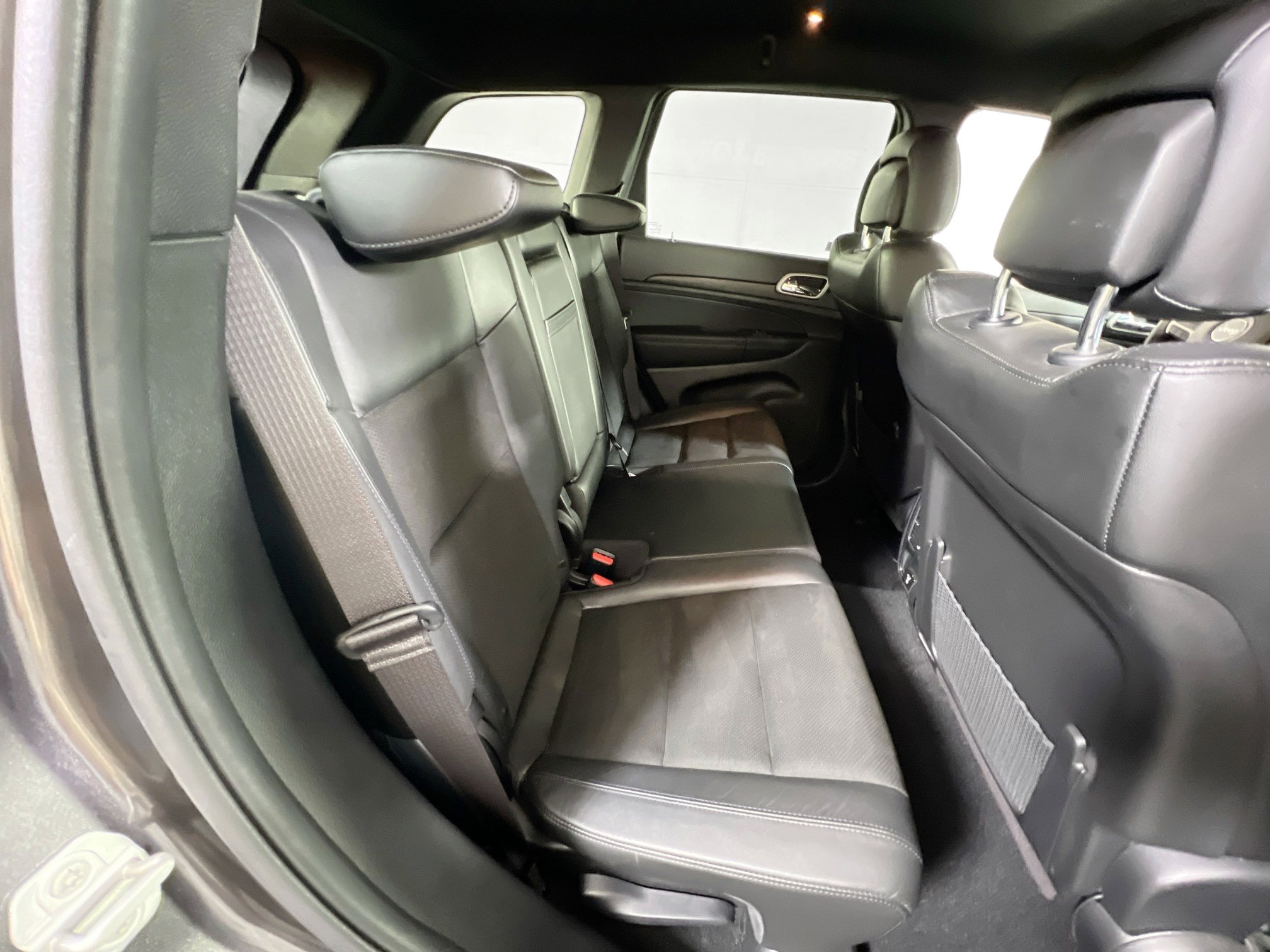 Used 2021 Jeep Grand Cherokee Laredo X image 26