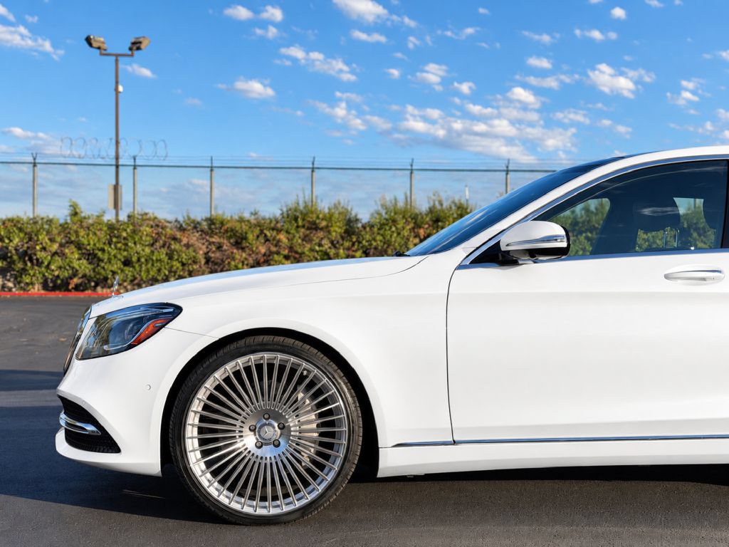 Used 2020 Mercedes-Benz S 560 Sedan image 4