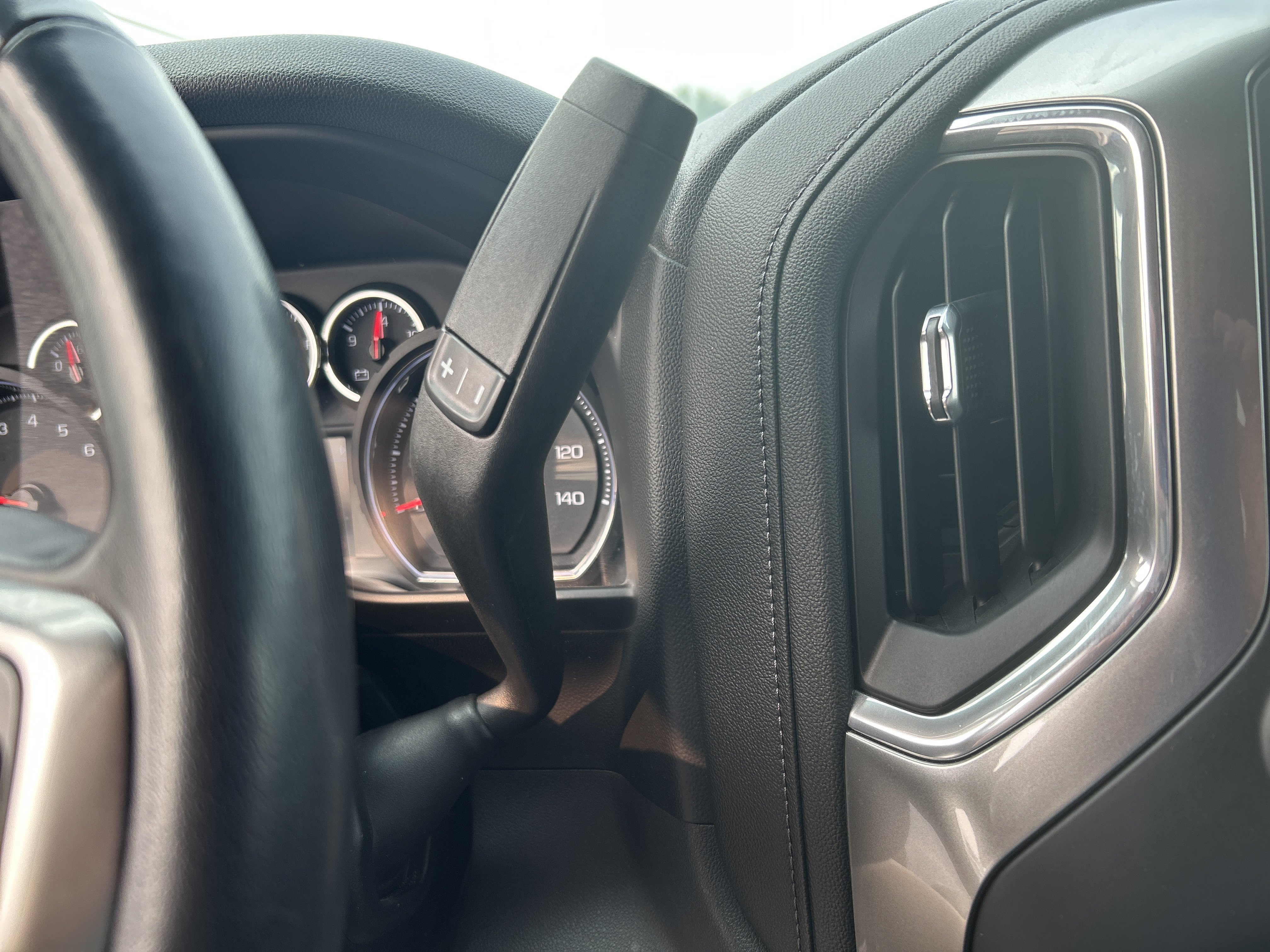 Used 2019 Chevrolet Silverado 1500 LT w/ All-Star Edition AWD/4WD image 24