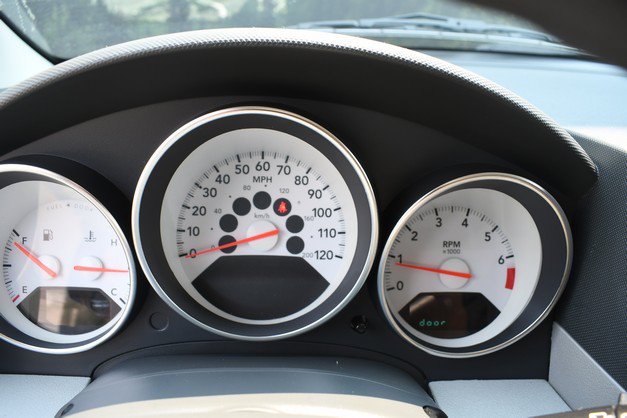 Used 2007 Dodge Caliber SXT FWD image 31