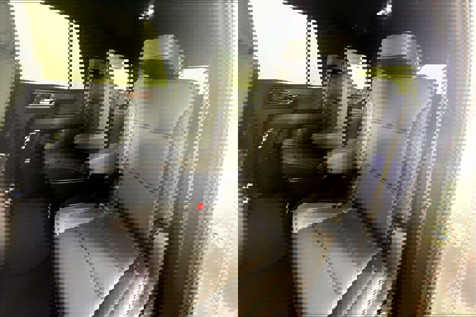 Used 2026 GMC Yukon Denali w/ Sun & Power Step Package image 20