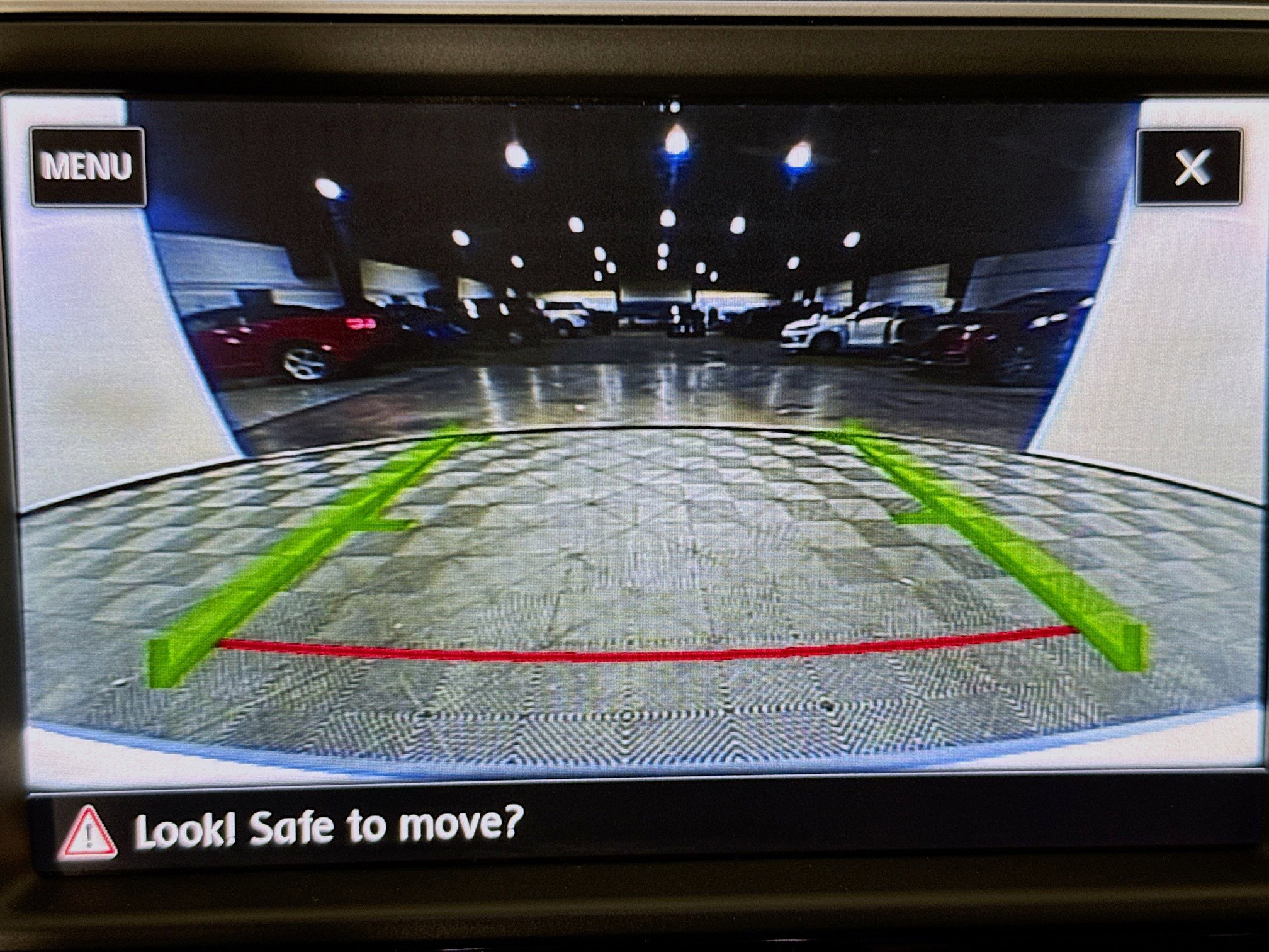 Used 2016 Volkswagen e-Golf SE w/ DC Fast Charging Package image 16