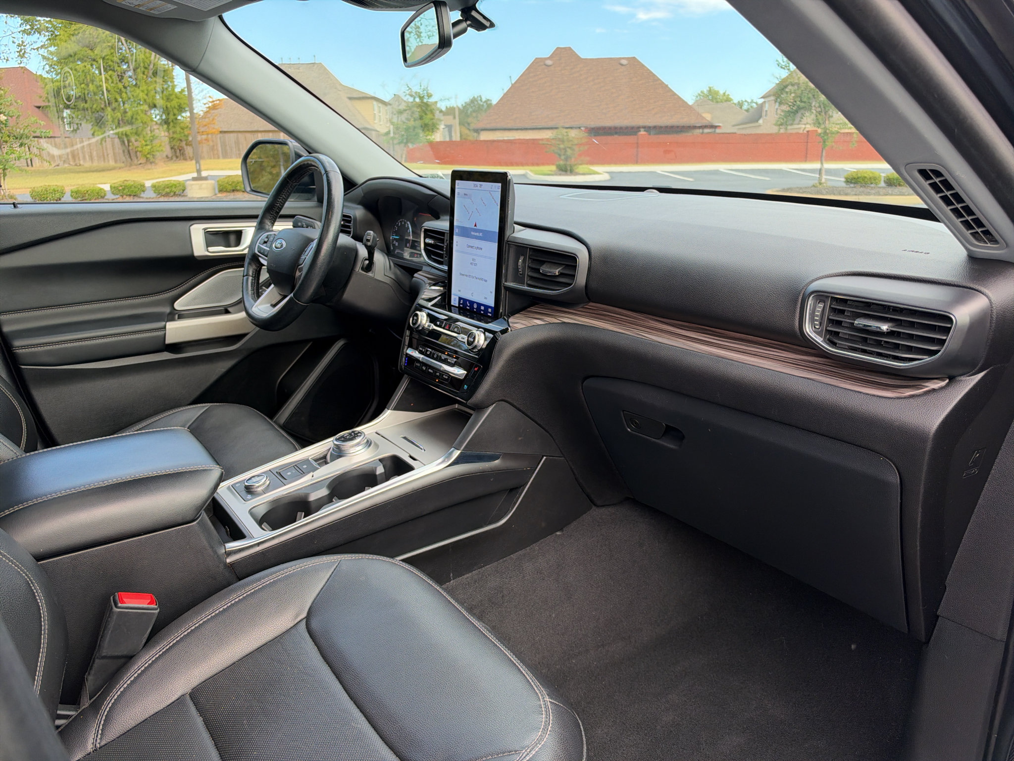 Used 2022 Ford Explorer Limited w/ Limited Technology Package AWD/4WD image 20