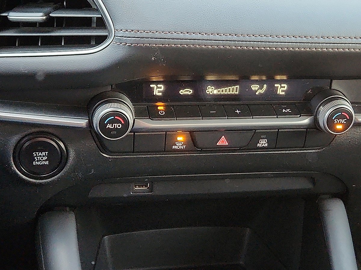 Used 2021 MAZDA MAZDA3 s image 9