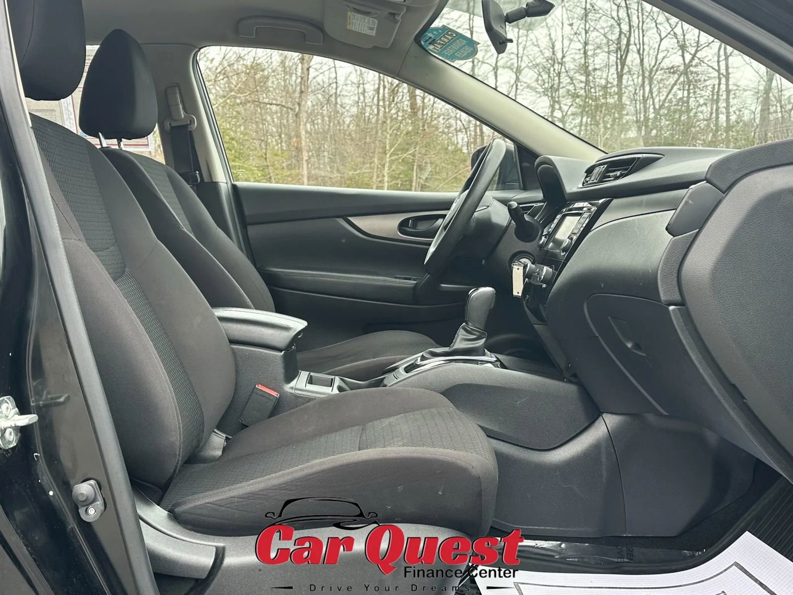 Used 2019 Nissan Rogue Sport S image 17