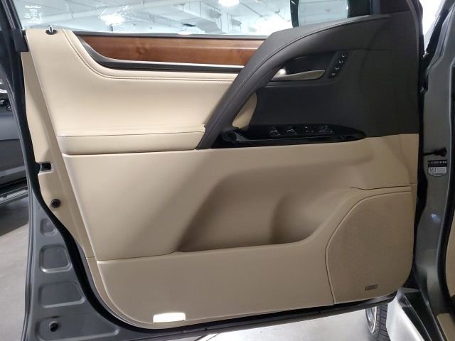 Used 2017 Lexus LX 570 4WD w/ Luxury Package image 14