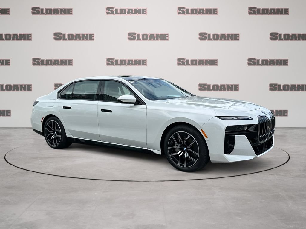 Used 2025 BMW 740i xDrive AWD/4WD image 7