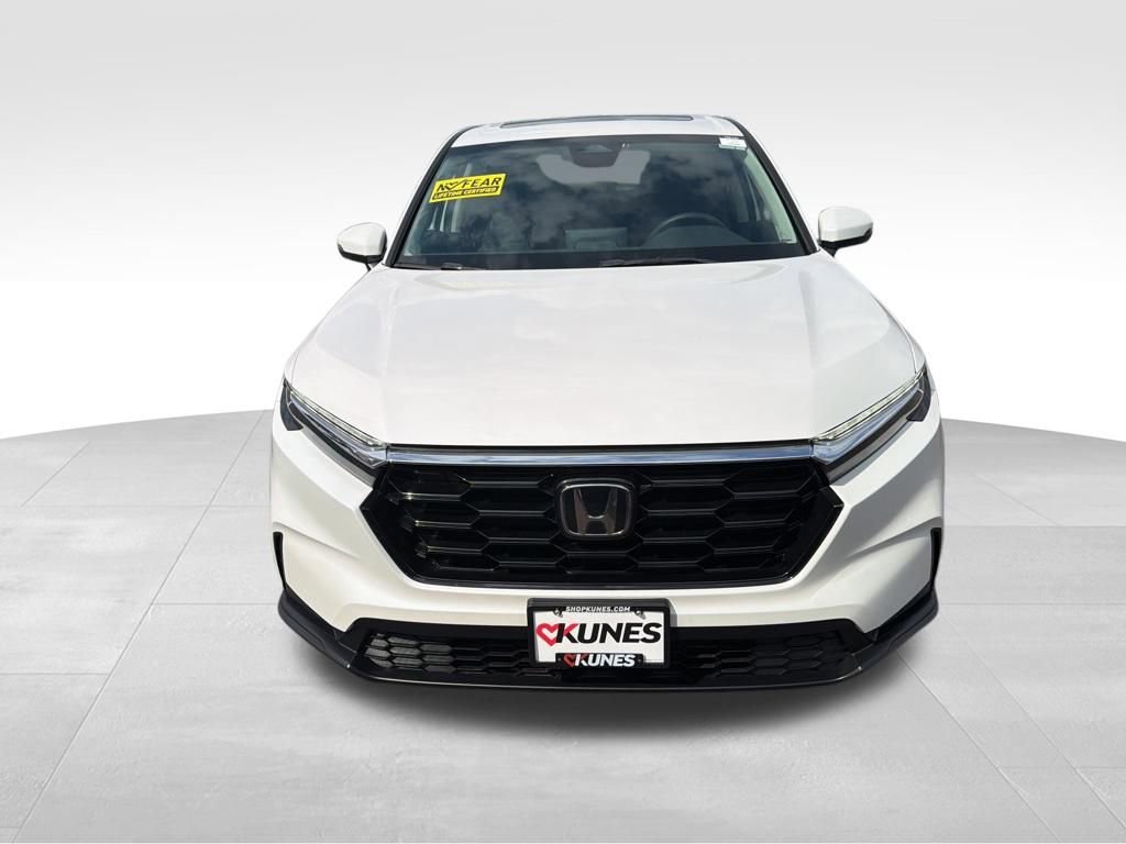 Used 2025 Honda CR-V EX image 3