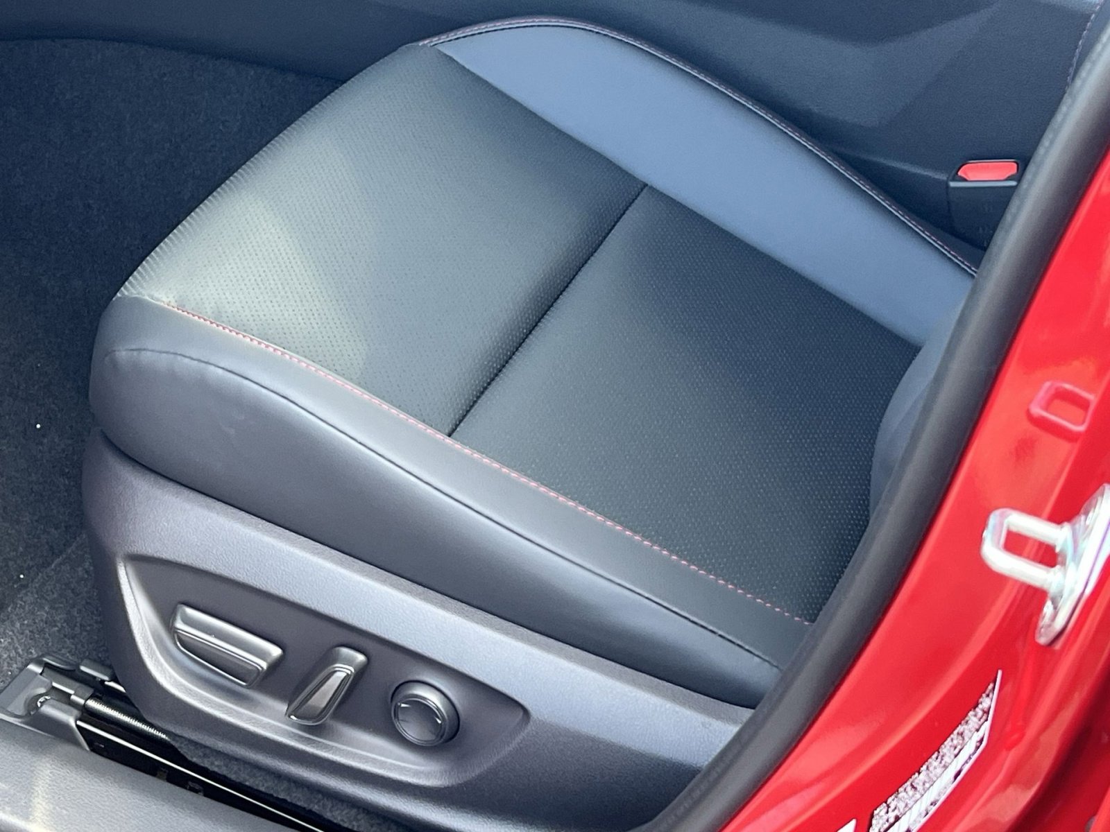 New 2026 Toyota Prius Plug-In Hybrid image 8