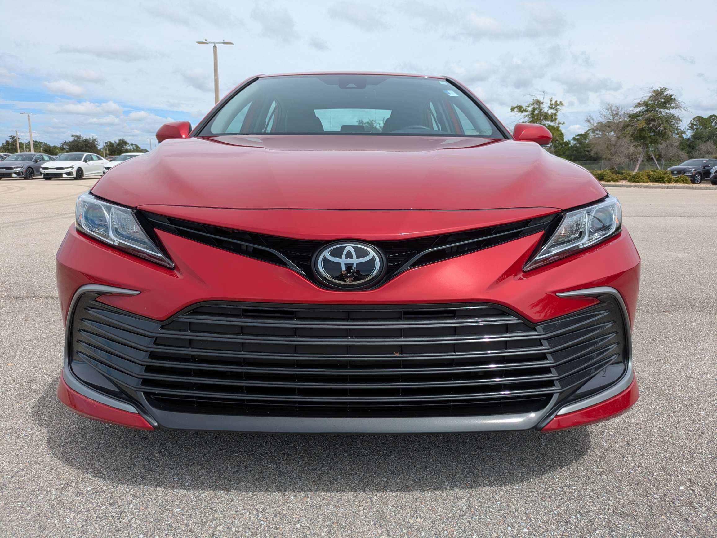 Used 2024 Toyota Camry LE w/ Convenience Package FWD image 9