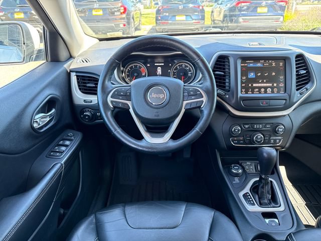 Used 2016 Jeep Cherokee Limited AWD/4WD image 30
