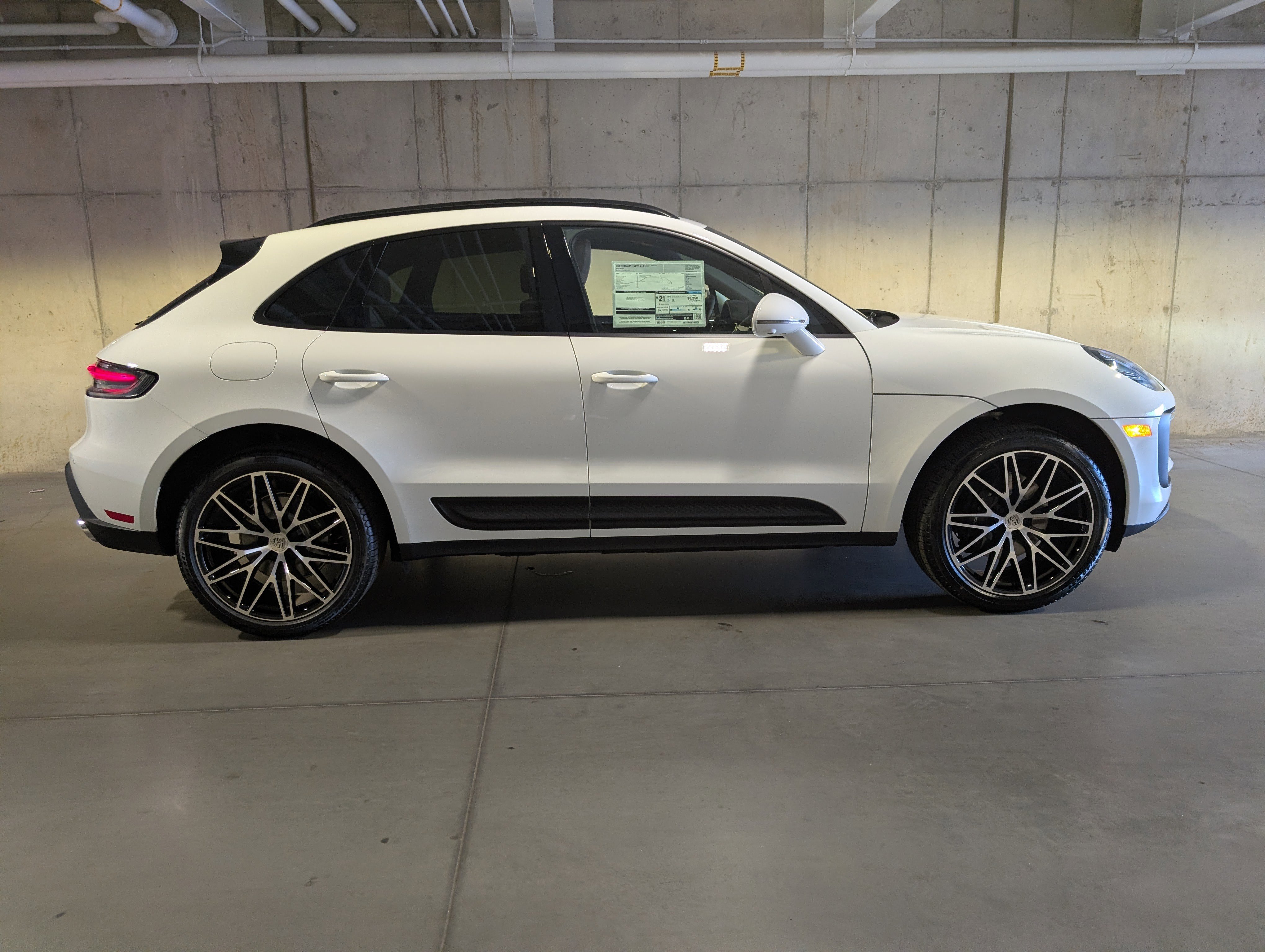 New 2026 Porsche Macan image 9