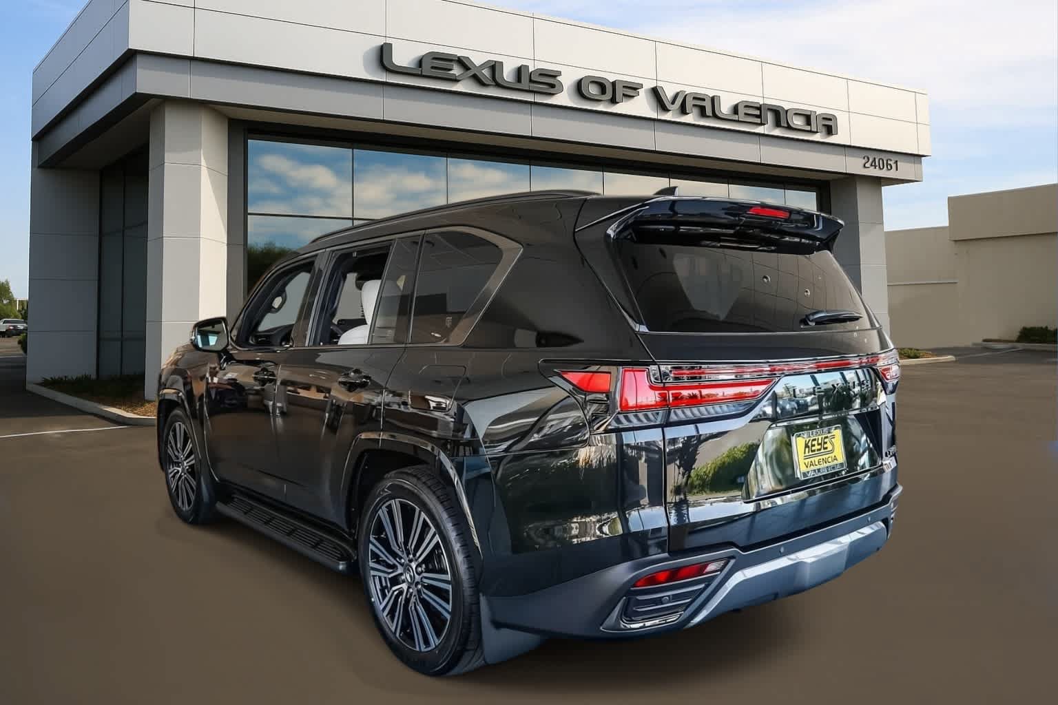 New 2026 Lexus LX 600 4WD w/ Luxury Package image 6