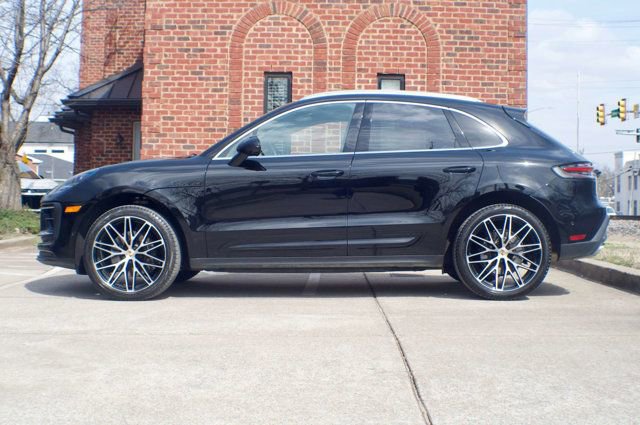 Used 2022 Porsche Macan AWD/4WD image 8
