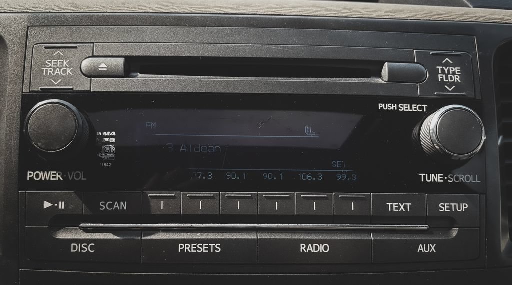 Used 2014 Toyota Sienna XLE FWD image 16