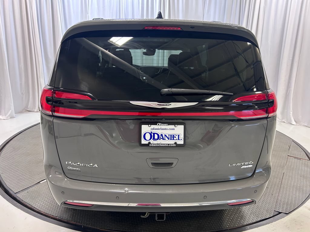 Used 2023 Chrysler Pacifica Limited w/ Uconnect Theater Family Group AWD/4WD image 30