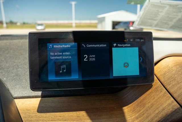 Used 2018 BMW i3 w/ Range Extender RWD image 21