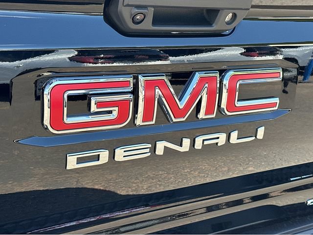 New 2026 GMC Canyon Denali AWD/4WD image 9