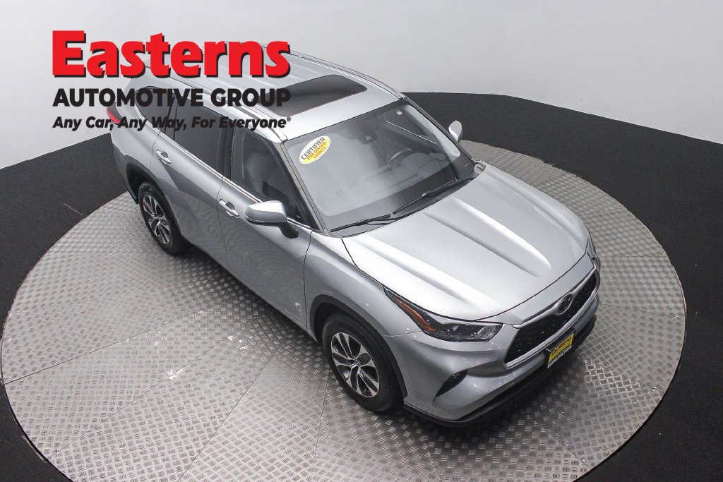 Used 2021 Toyota Highlander XLE FWD image 5