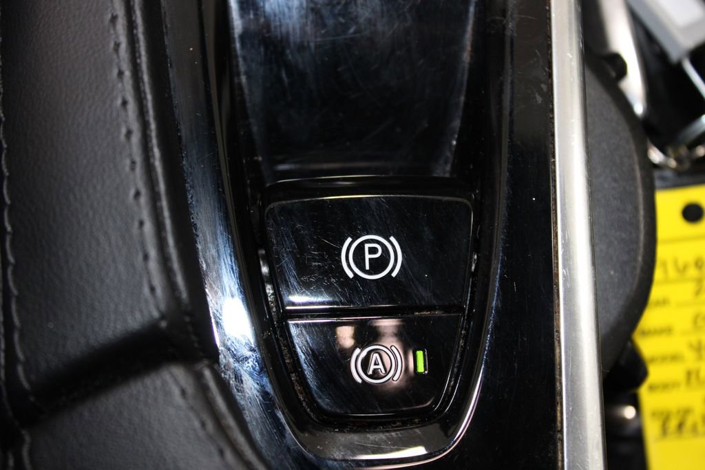 Used 2024 Volvo XC90 T8 Plus w/ Protection Package Premier AWD/4WD image 46