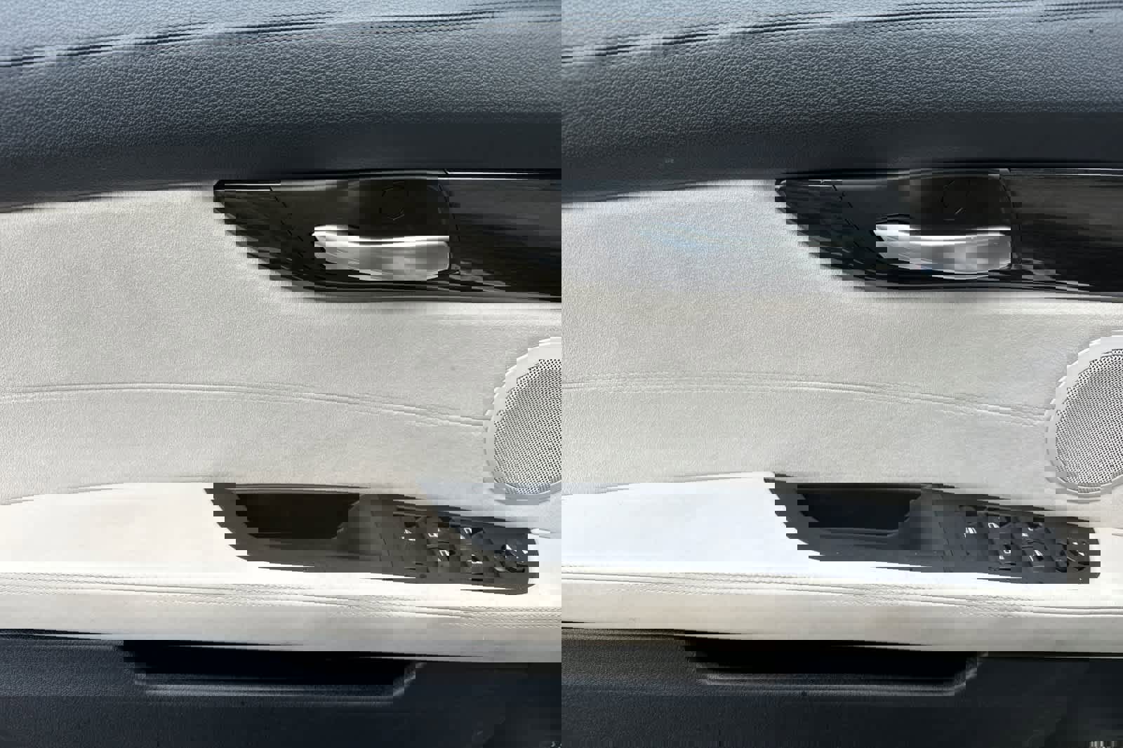 Used 2011 BMW Z4 sDrive35i image 12