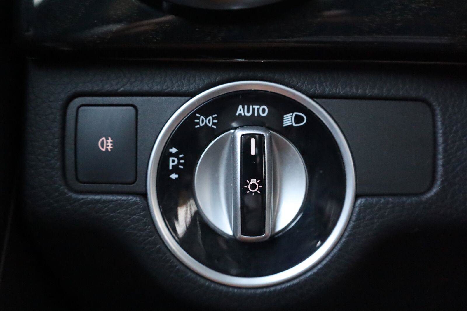 Used 2015 Mercedes-Benz GLK 350 4MATIC image 38