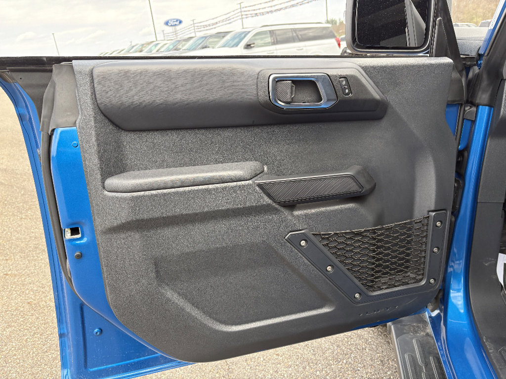Used 2025 Ford Bronco Badlands AWD/4WD image 28