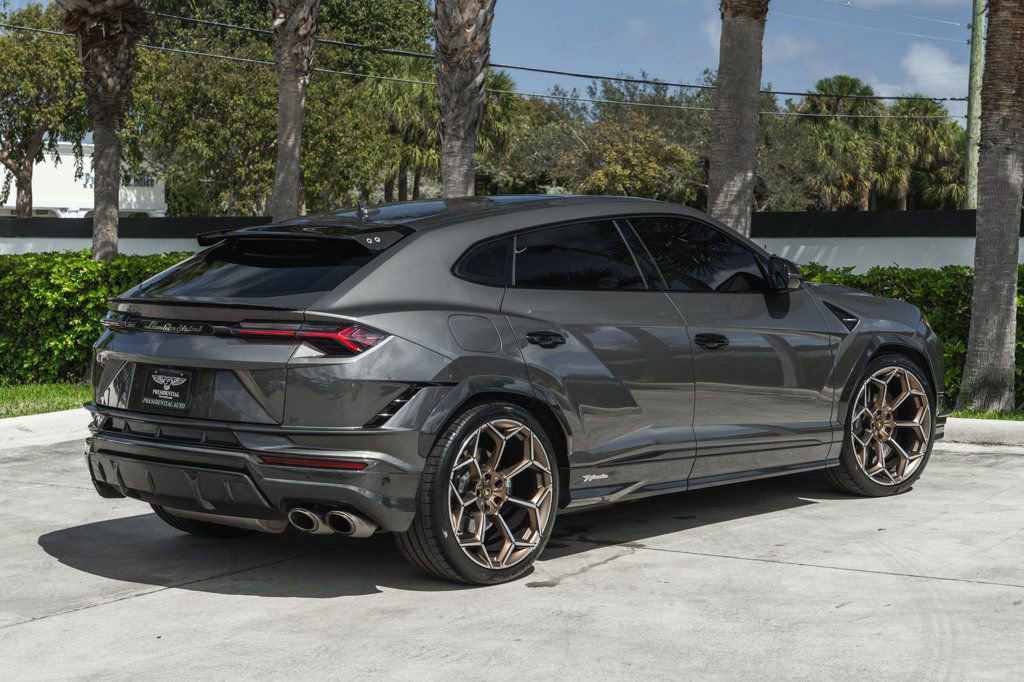 Used 2023 Lamborghini Urus Performante image 8