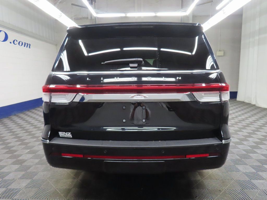 Used 2024 Lincoln Navigator L Reserve w/ Equipment Group 201A image 33