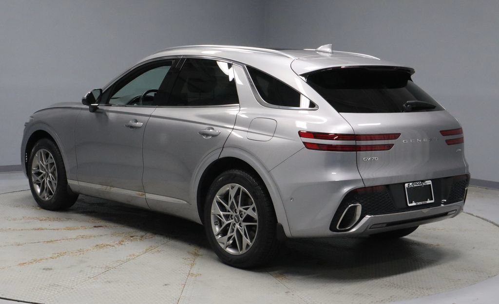 Used 2023 Genesis GV70 2.5T w/ Advanced Package AWD/4WD image 9