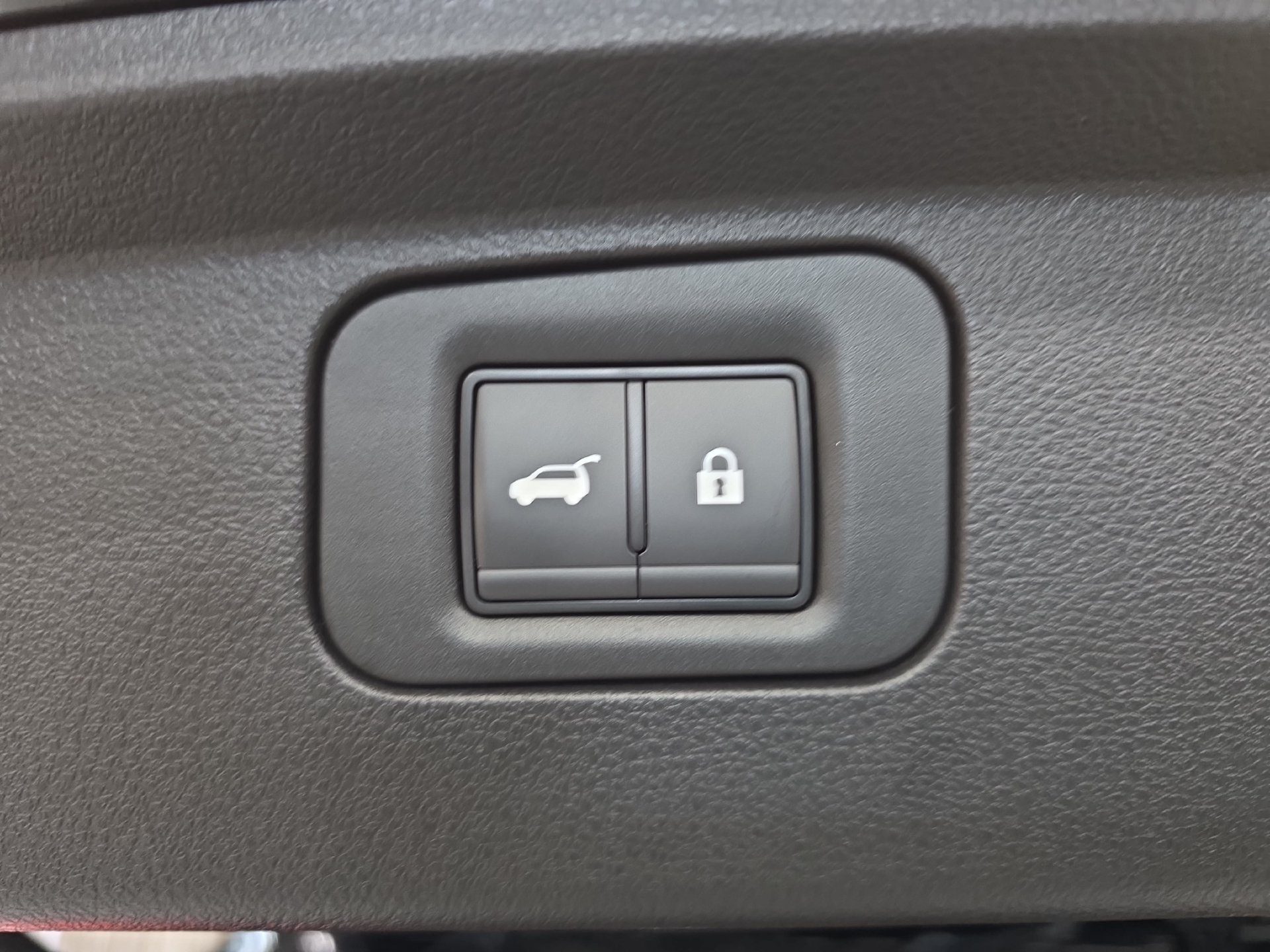 New 2026 Nissan Armada SL w/ Captain's Chari Seat Package AWD/4WD image 13