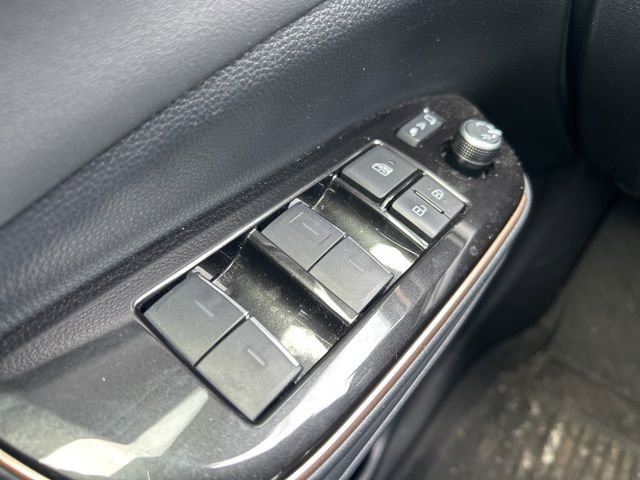 Used 2024 Toyota Crown XLE image 20