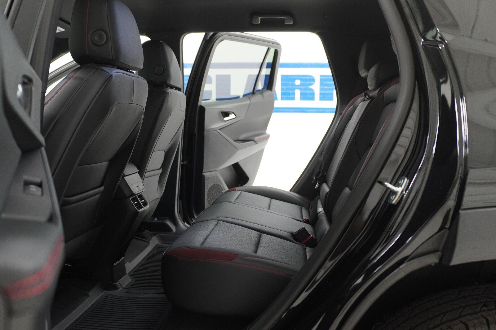 New 2027 Chevrolet Equinox RS w/ Safety and Technology Package FWD image 27