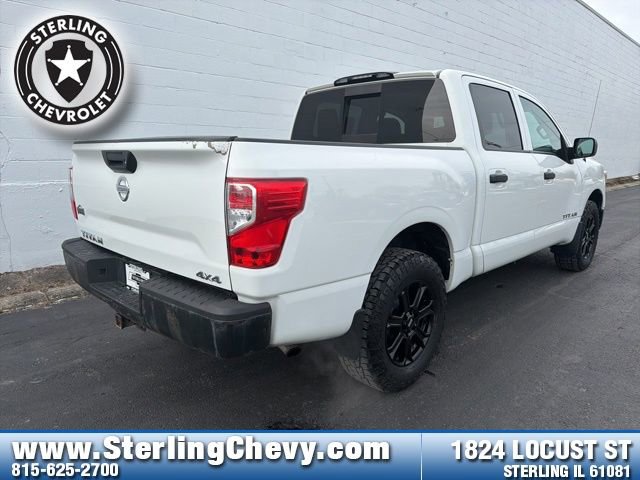 Used 2017 Nissan Titan S image 5