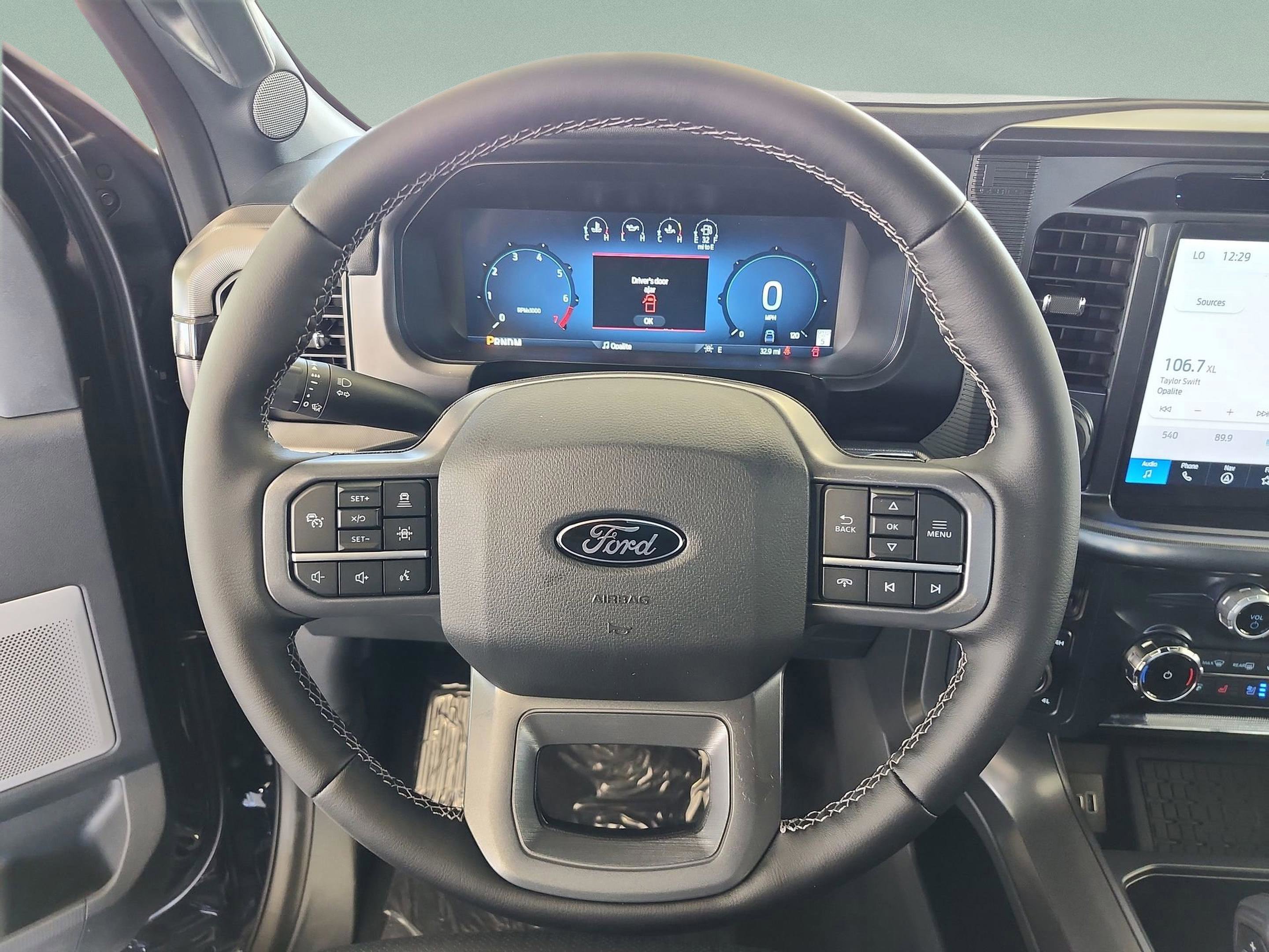 New 2025 Ford F150 Lariat w/ Equipment Group 502A High image 9