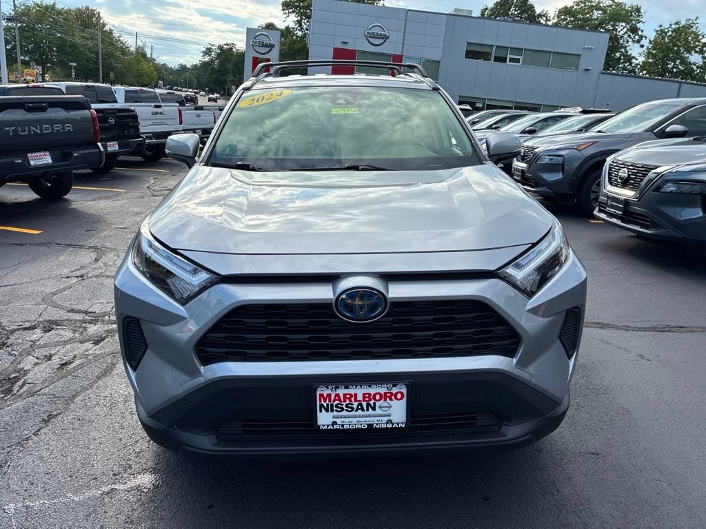 Used 2024 Toyota RAV4 LE AWD/4WD image 2