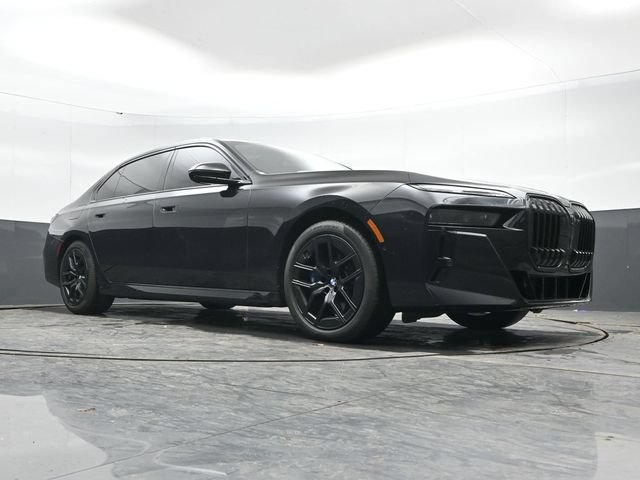 Used 2023 BMW 760i xDrive w/ Executive Package AWD/4WD image 42