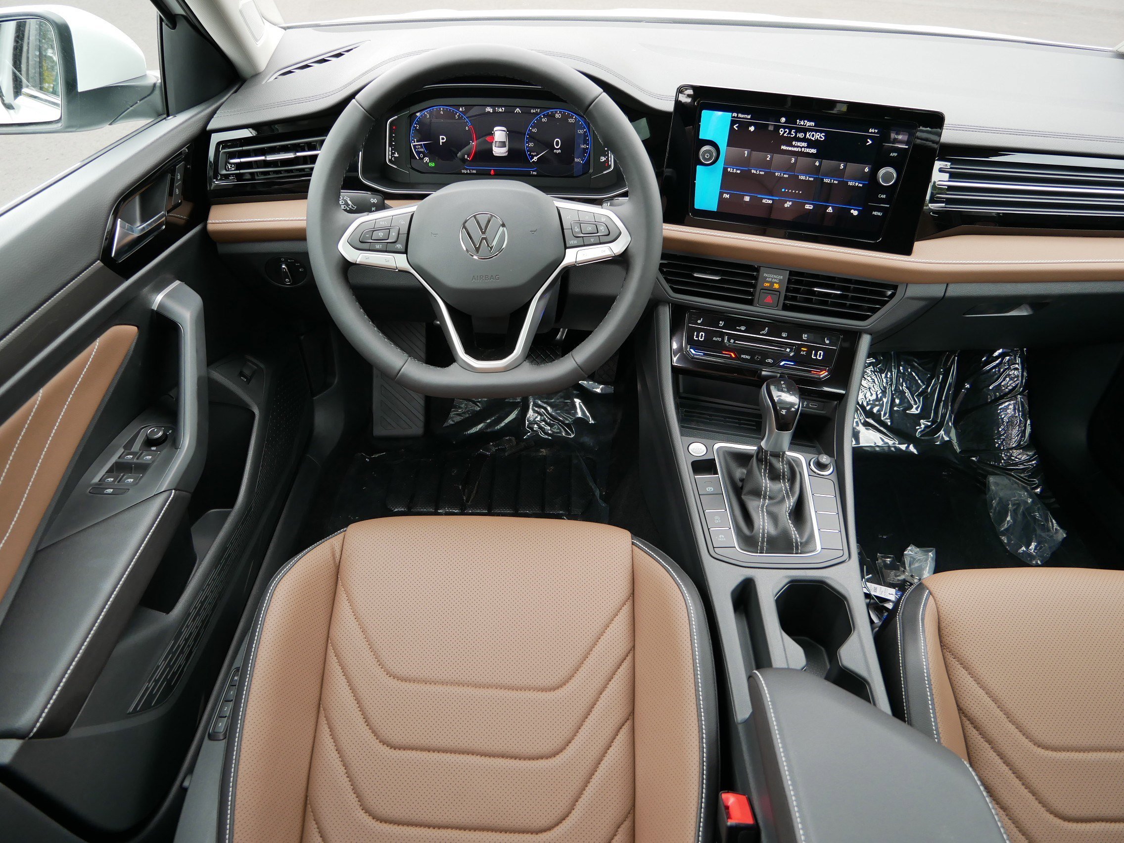 New 2025 Volkswagen Jetta SEL image 9