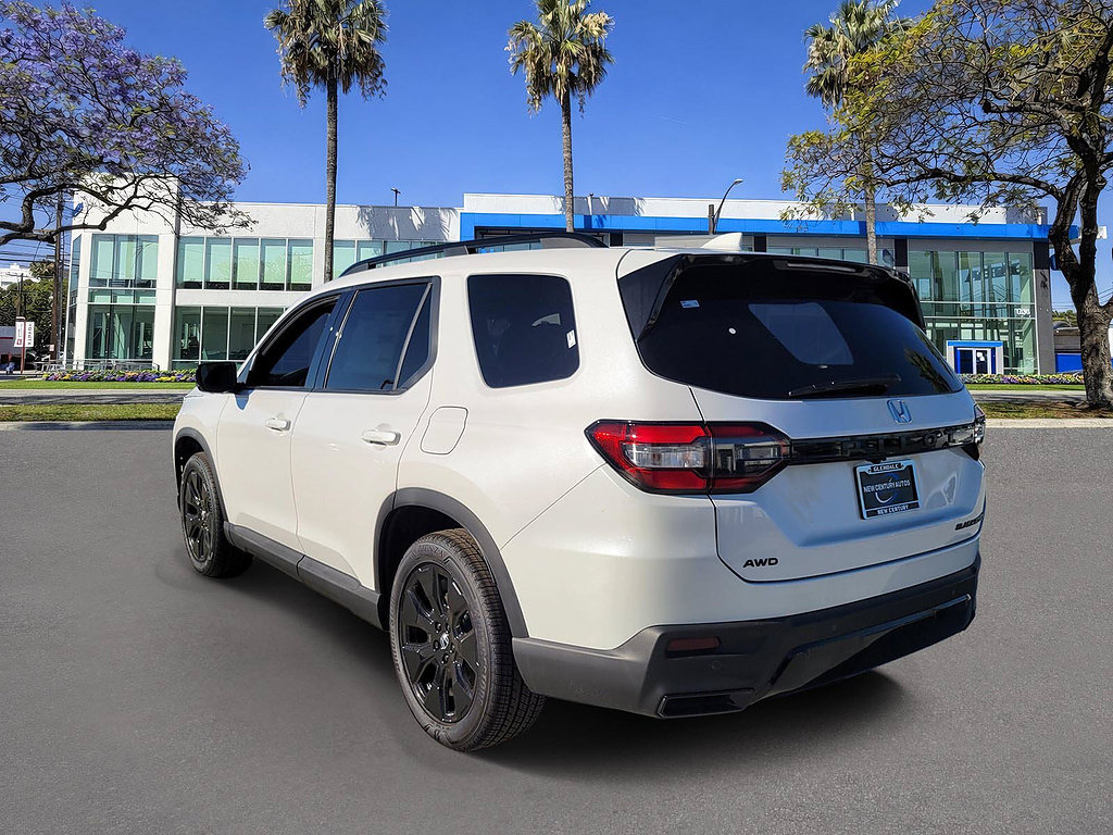 New 2026 Honda Pilot Black Edition image 3