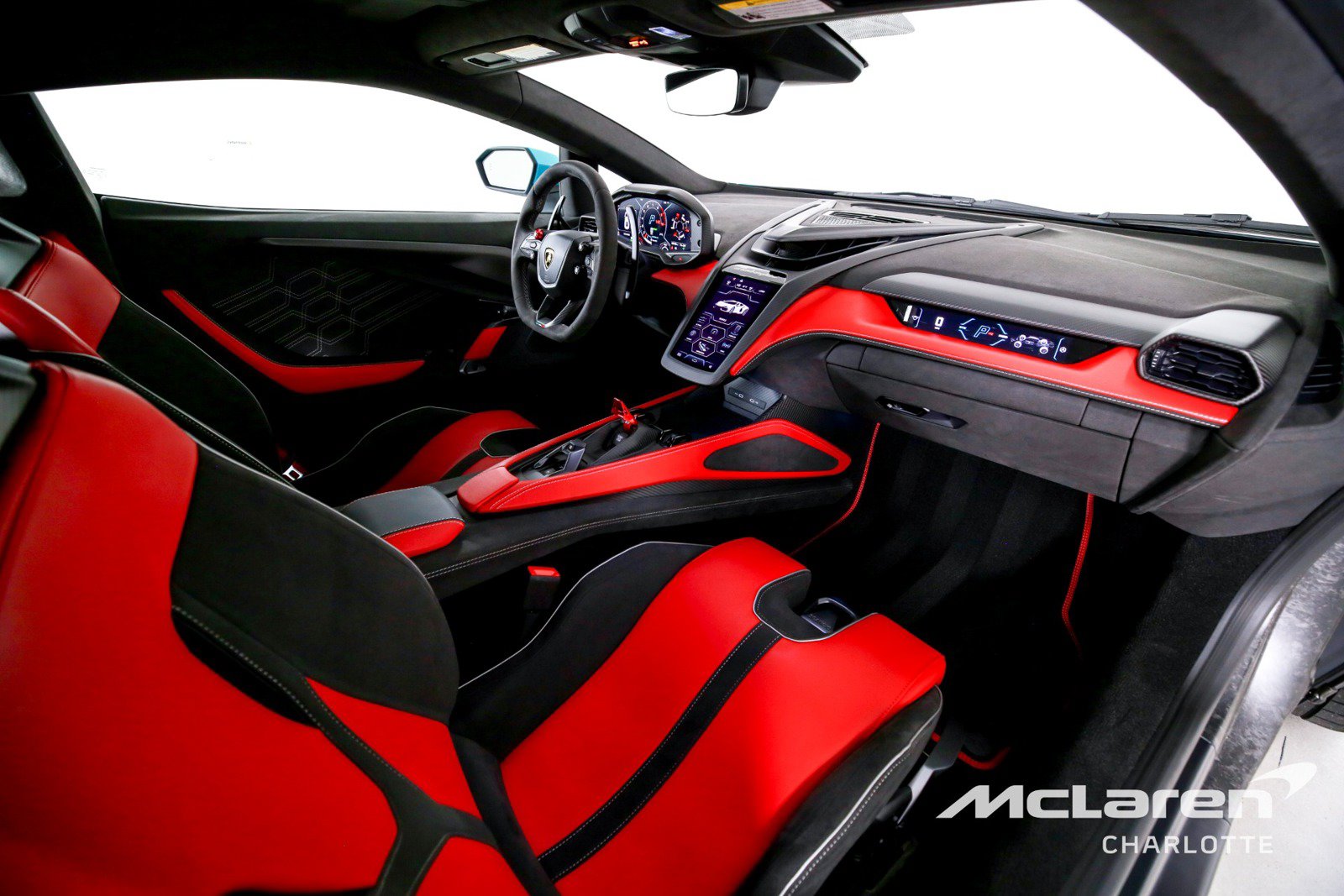 Used 2025 Lamborghini Revuelto AWD/4WD image 20