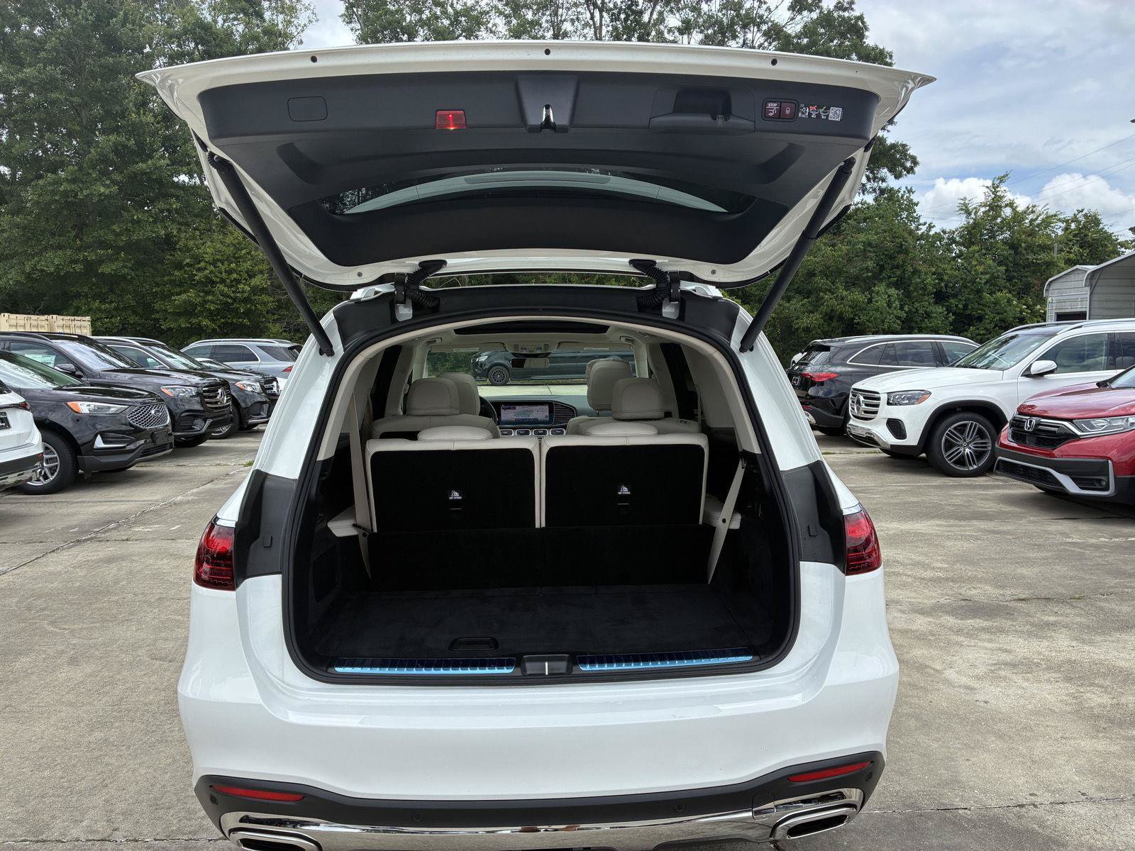 Certified 2026 Mercedes-Benz GLS 450 4MATIC image 25