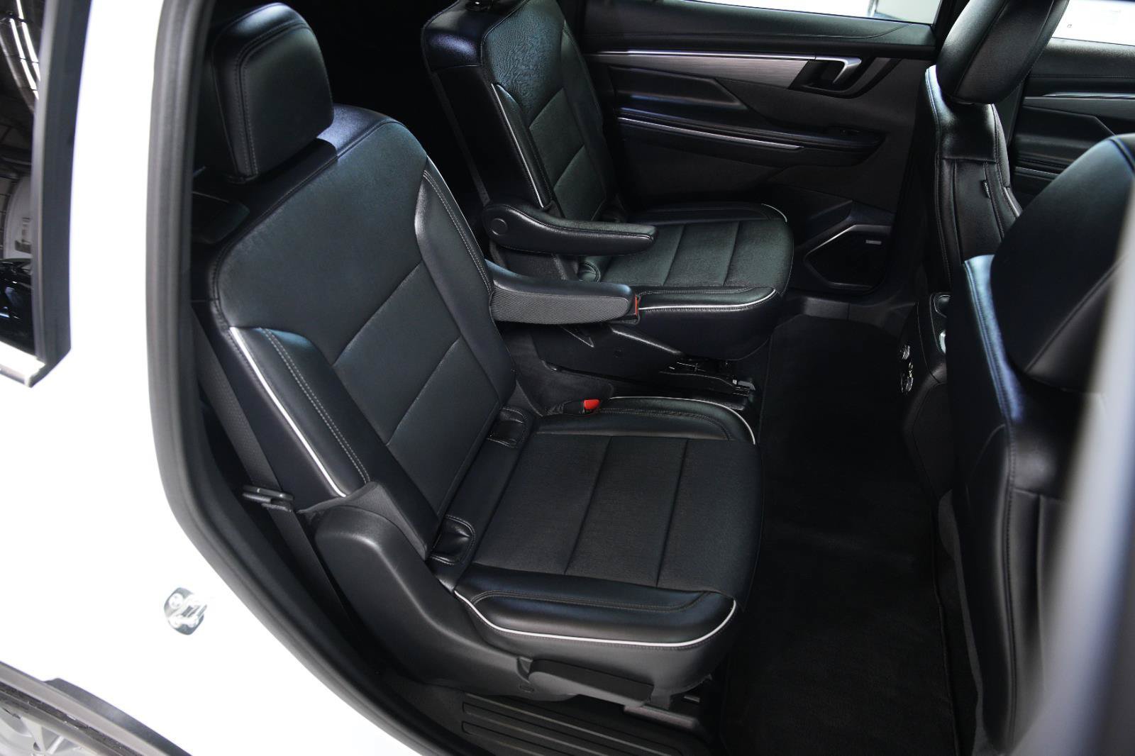 Used 2026 Buick Enclave Preferred FWD image 16