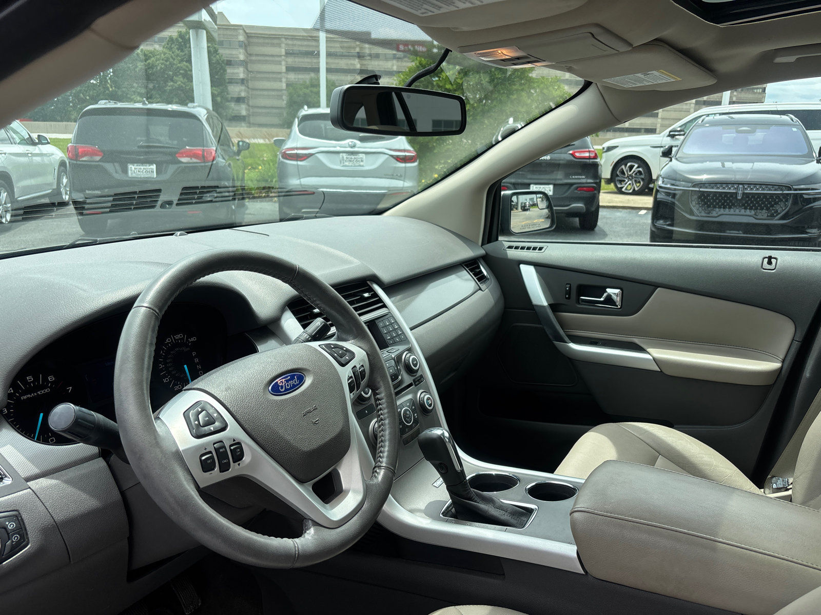 Used 2013 Ford Edge SEL FWD image 23